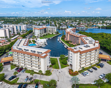 2871 N Ocean Boulevard - Photo Thumbnail 1