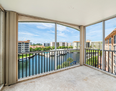 2871 N Ocean Boulevard - Photo Thumbnail 12
