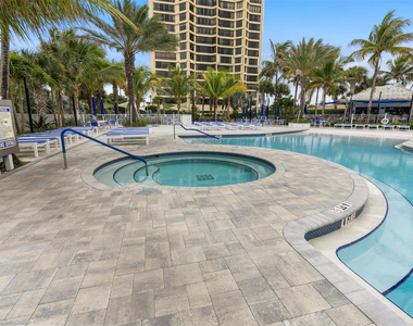 503 Southstar Drive - Photo Thumbnail 18
