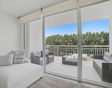 2780 S Ocean Boulevard - Photo Thumbnail 3