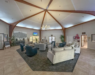 3661 Via Poinciana - Photo Thumbnail 8