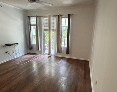 533 Ne 3rd Avenue - Photo Thumbnail 10