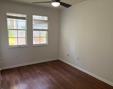 533 Ne 3rd Avenue - Photo Thumbnail 18