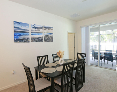 592 Sw Dauphin Avenue - Photo Thumbnail 16