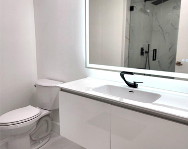 9020 Nw 60th Street - Photo Thumbnail 15