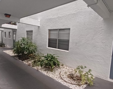 2998 E Sunrise Lakes Drive E - Photo Thumbnail 2