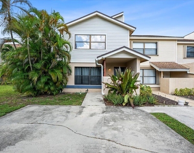 1602 Montauk Drive - Photo Thumbnail 15
