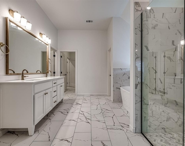 16204 S 89 Street - Photo Thumbnail 22