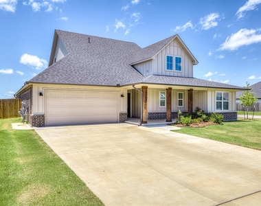 16204 S 89 Street - Photo Thumbnail 1