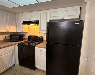 9144 W Atlantic Boulevard - Photo Thumbnail 3
