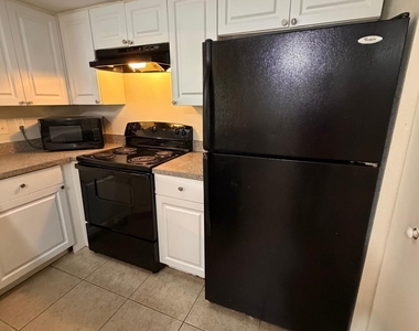 9144 W Atlantic Boulevard - Photo Thumbnail 1