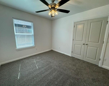 20091 Woodrock Street - Photo Thumbnail 5