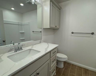 20091 Woodrock Street - Photo Thumbnail 3