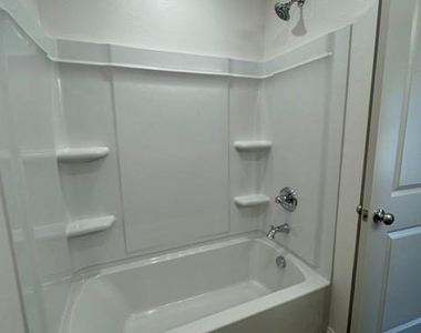 20091 Woodrock Street - Photo Thumbnail 4