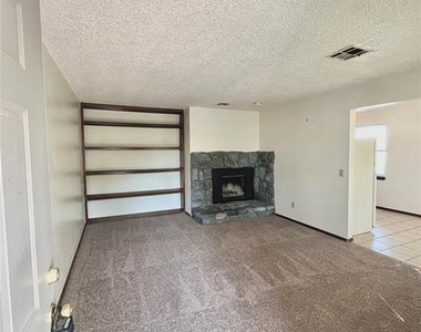312 Falcon Court - Photo Thumbnail 1