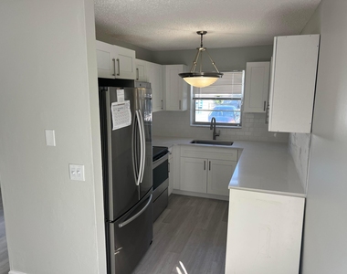 2222 Ne 3rd Avenue - Photo Thumbnail 8