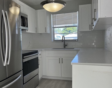 2222 Ne 3rd Avenue - Photo Thumbnail 7
