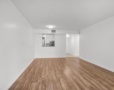 1341 Se 3rd Avenue - Photo Thumbnail 11