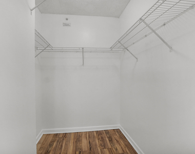 1341 Se 3rd Avenue - Photo Thumbnail 9