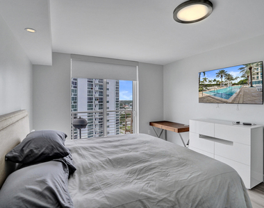 2821 N Ocean Boulevard - Photo Thumbnail 19