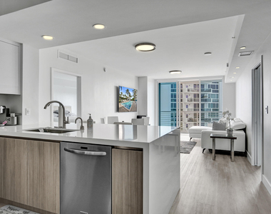2821 N Ocean Boulevard - Photo Thumbnail 1