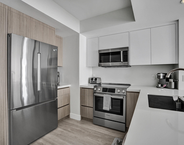 2821 N Ocean Boulevard - Photo Thumbnail 2