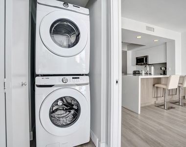 2821 N Ocean Boulevard - Photo Thumbnail 6