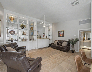 10617 Sw Hartwick Drive - Photo Thumbnail 9