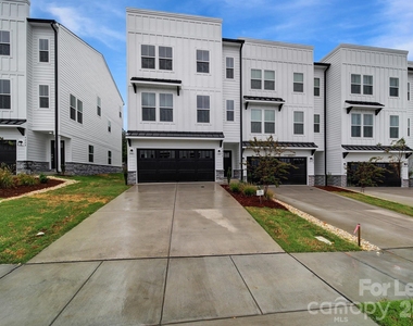 9220 Walnut Hill Road Nw - Photo Thumbnail 1