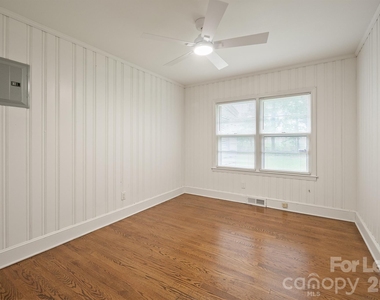 7122 Mallard Creek Road - Photo Thumbnail 9
