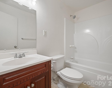 7122 Mallard Creek Road - Photo Thumbnail 13
