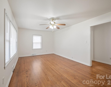 7122 Mallard Creek Road - Photo Thumbnail 1