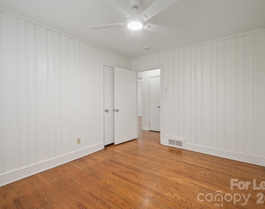 7122 Mallard Creek Road - Photo Thumbnail 10