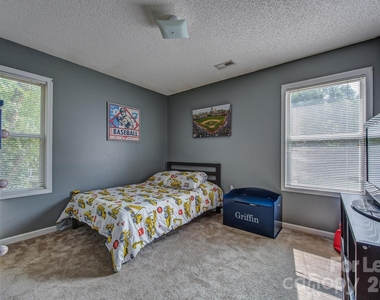 121 Pratt Street - Photo Thumbnail 20