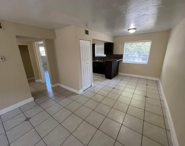 1370 Ne 119th Street - Photo Thumbnail 7