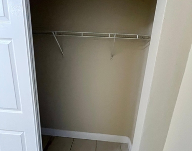 1370 Ne 119th Street - Photo Thumbnail 22