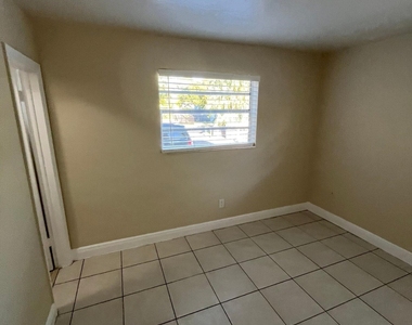 1370 Ne 119th Street - Photo Thumbnail 43