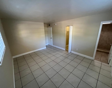 1370 Ne 119th Street - Photo Thumbnail 46
