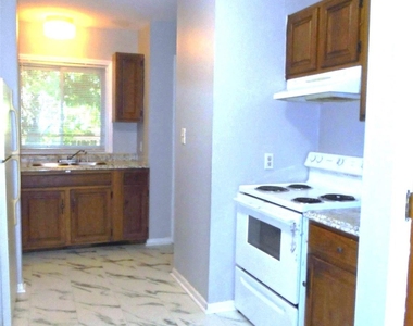 4024 Rosehaven Drive - Photo Thumbnail 3