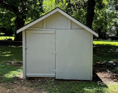 603 Robbins Street - Photo Thumbnail 21