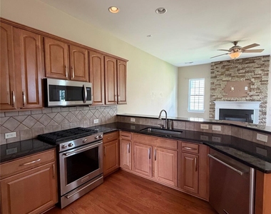 10729 Serape Road - Photo Thumbnail 12