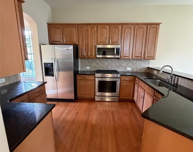 10729 Serape Road - Photo Thumbnail 11