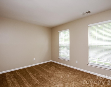601 N Mulberry Street - Photo Thumbnail 9