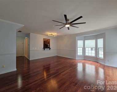 14536 Reese Boulevard - Photo Thumbnail 8