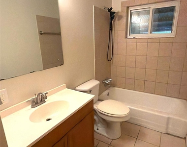 4410 Brooktree Drive - Photo Thumbnail 11