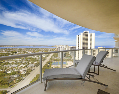 2700 N Ocean Drive - Photo Thumbnail 26