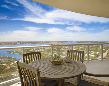 2700 N Ocean Drive - Photo Thumbnail 22