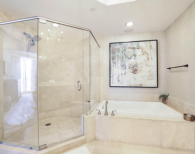 2700 N Ocean Drive - Photo Thumbnail 8