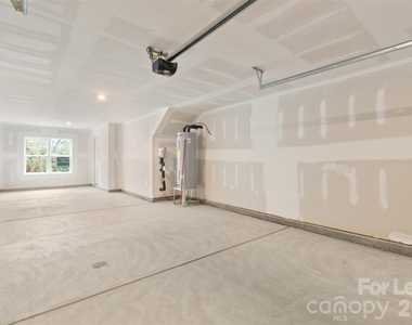 1011 Kokomo Lane - Photo Thumbnail 19