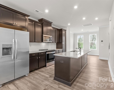 1011 Kokomo Lane - Photo Thumbnail 2